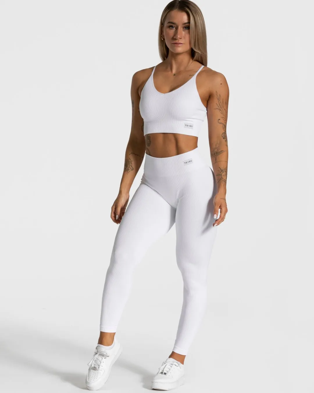 TEVEO Sports Bras*Elegant Cross Top "Weis"