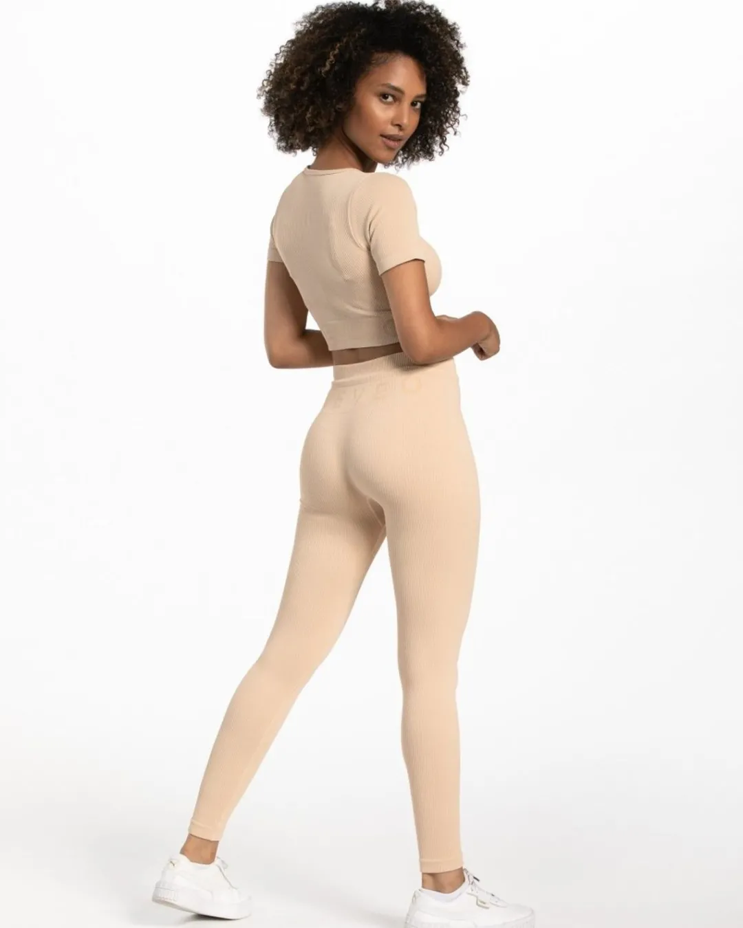TEVEO Tops*Ribbed Crop Top "Nude"