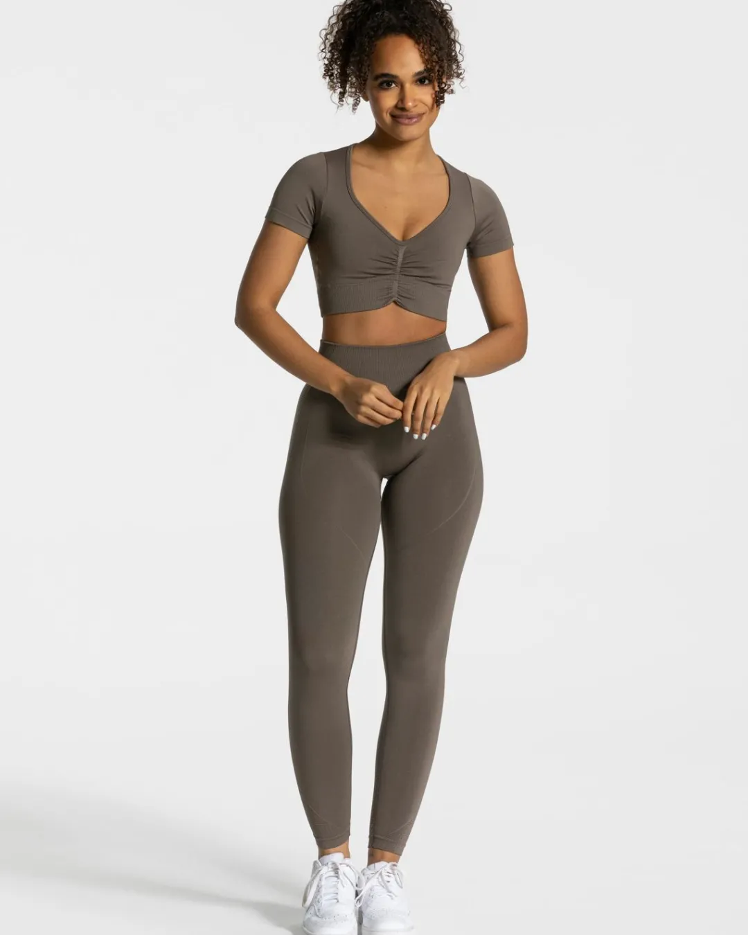 TEVEO Tops*Focus Crop Top "Taupe"