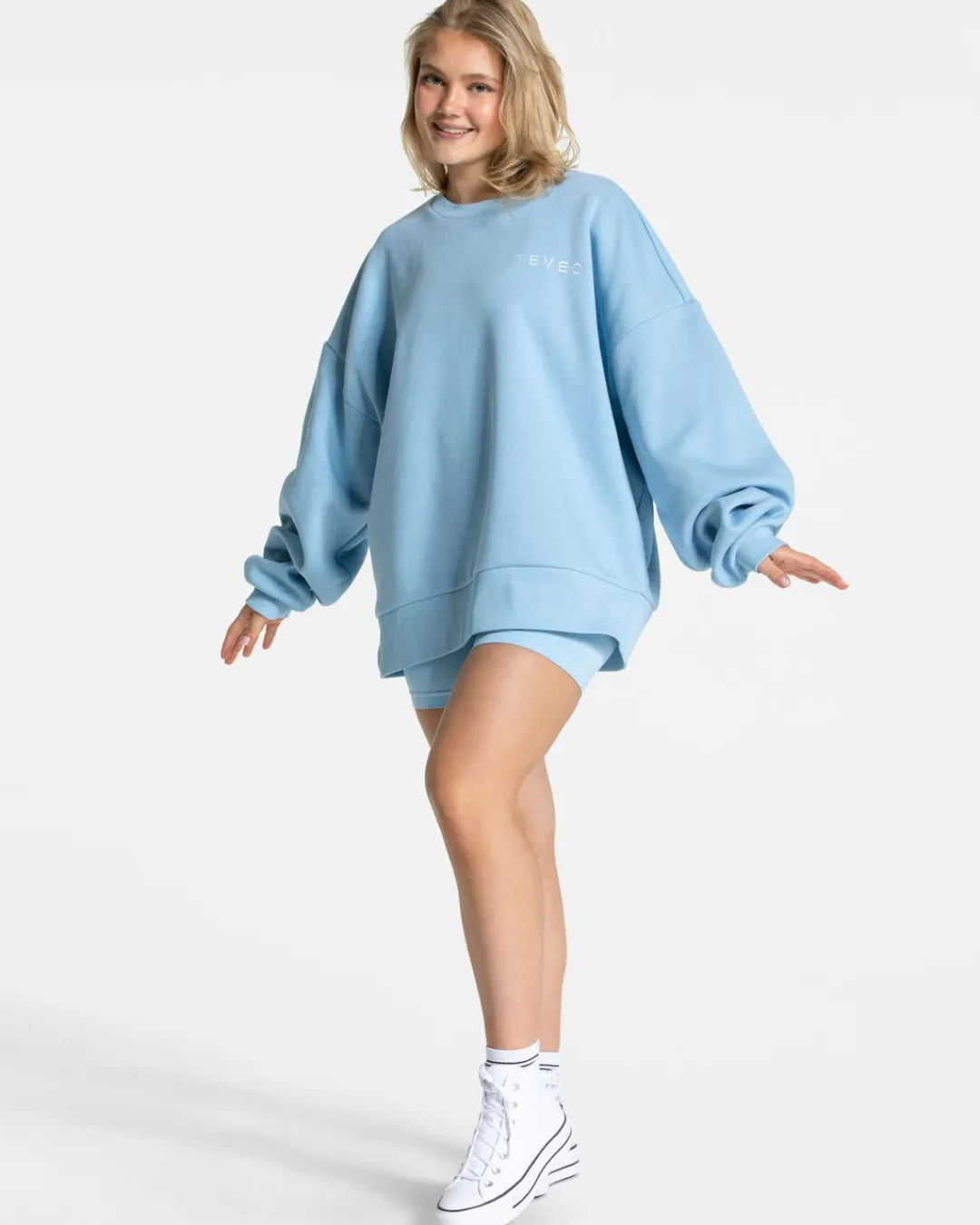 TEVEO Hoodies & Jackets*Signature Oversized Sweater "Ice Blue"