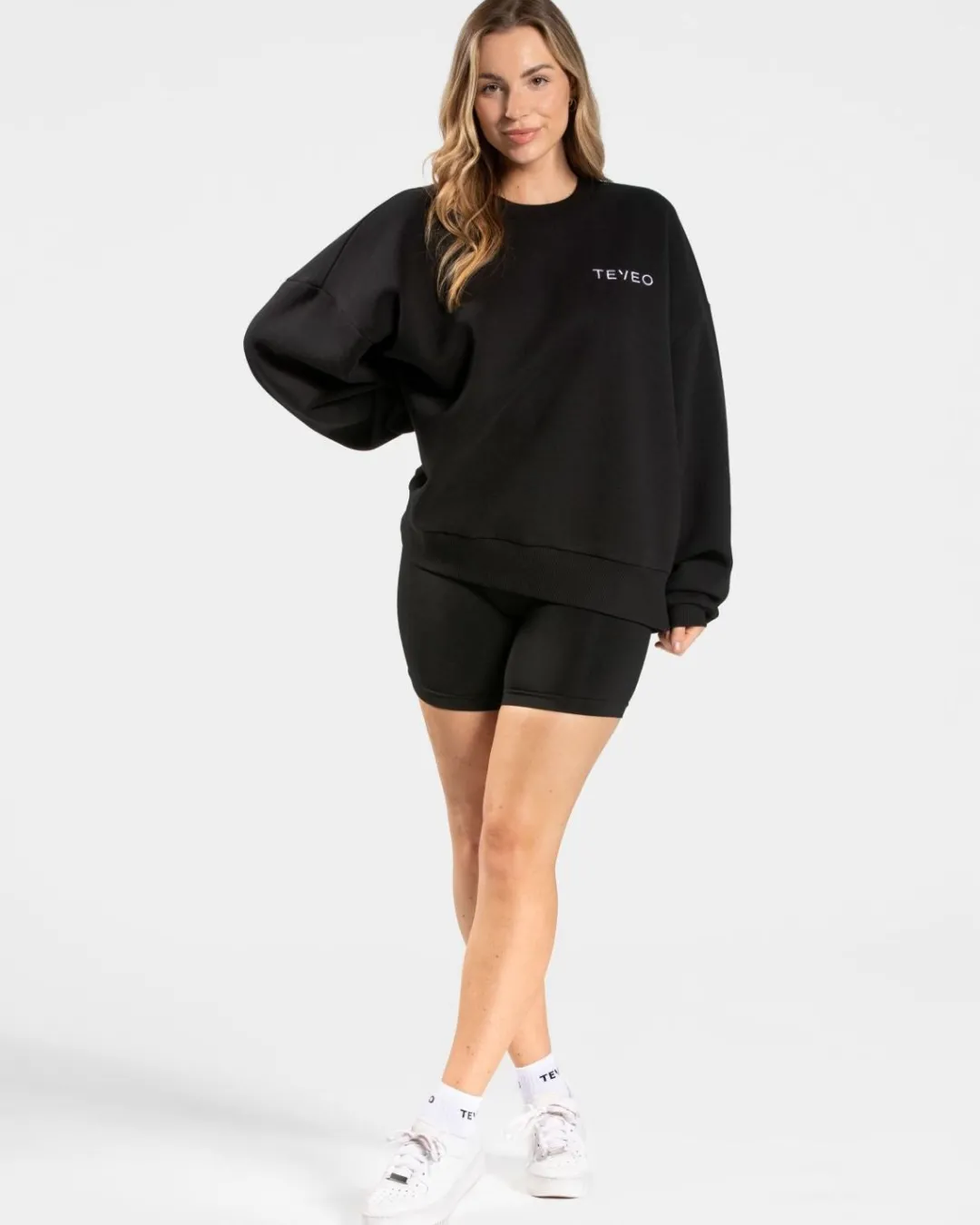 TEVEO Hoodies & Jackets*Signature Oversized Sweater "Schwarz"