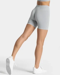 TEVEO Shorts*Timeless Scrunch Short "Hellgrau"